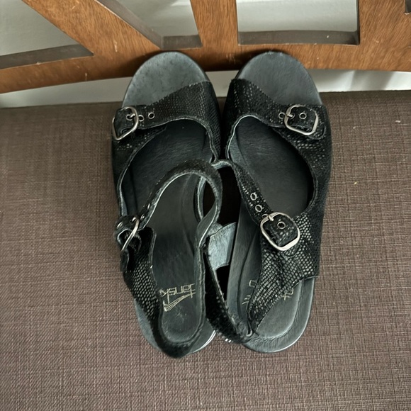 Dansko June Platform Sandals Size 36 (US) Black Lizard Leather Buckle - Picture 6 of 16